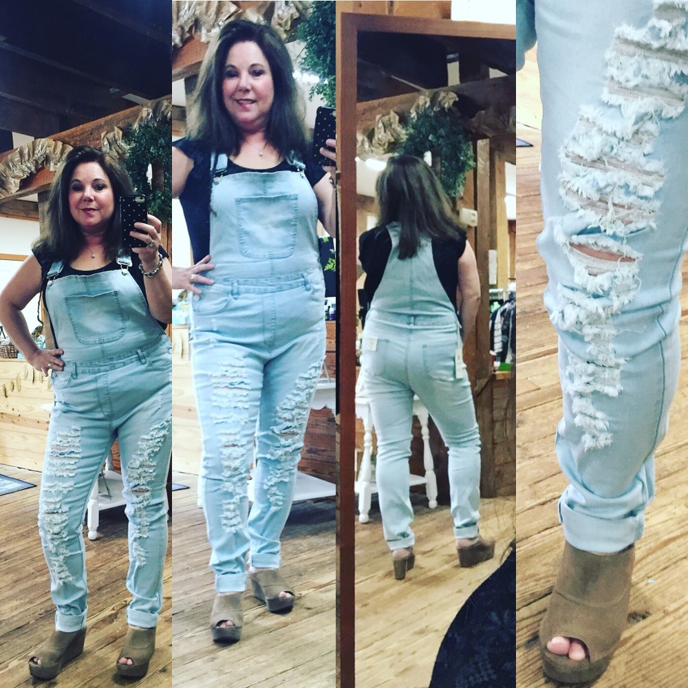 Clearance 2x Boutique Distressed overalls. Last 2